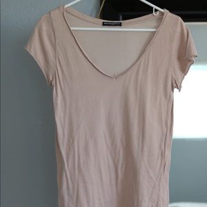 pink brandy melville t-shirt